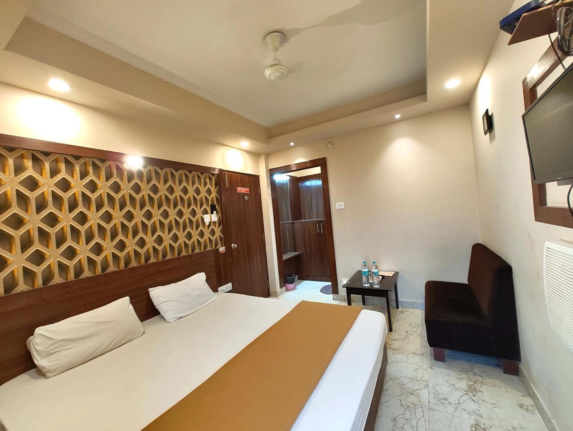Goroomgo Park View Puri - Spacious And Decorated Room - Best Hotel In Пури Екстериор снимка
