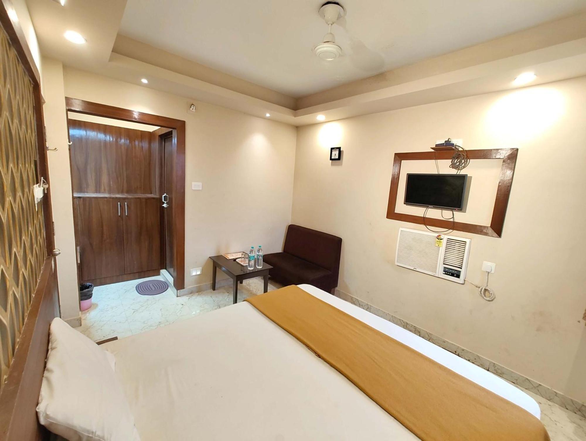 Goroomgo Park View Puri - Spacious And Decorated Room - Best Hotel In Пури Екстериор снимка